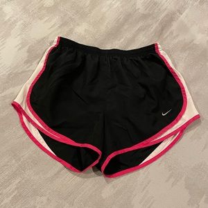 Nike Women’s Dri-FIT Tempo Running Shorts Size Large